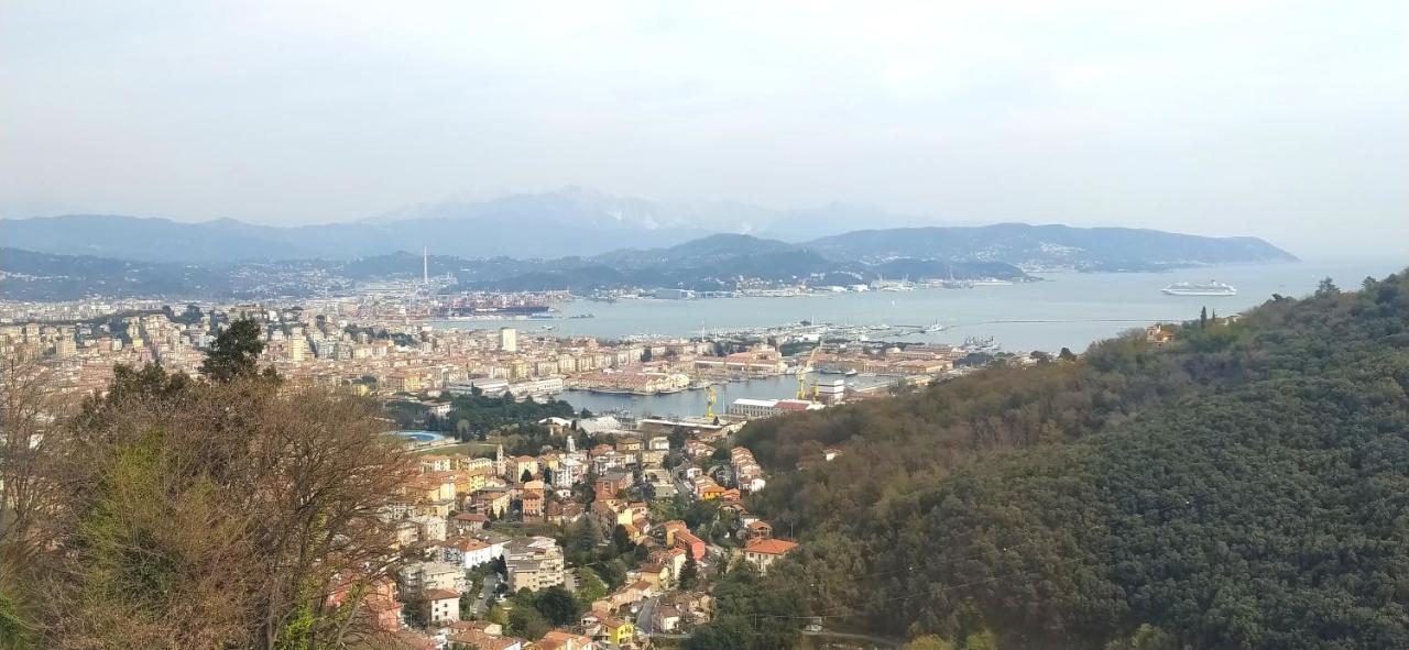 Agriturismo La Pietra 1 E La Pietra 2 La Spezia Buitenkant foto
