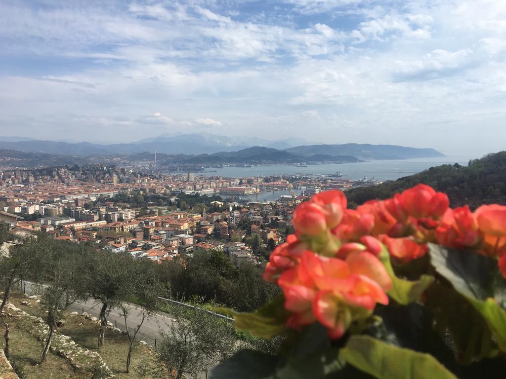 Agriturismo La Pietra 1 E La Pietra 2 La Spezia Buitenkant foto