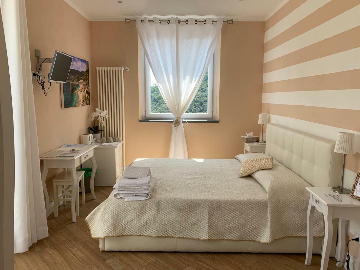 Agriturismo La Pietra 1 E La Pietra 2 La Spezia Buitenkant foto